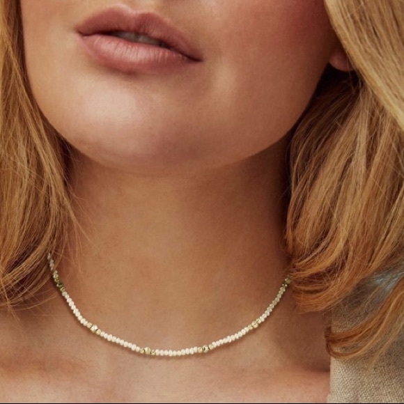 Kendra Scott Jewelry - KENDRA SCOTT Scarlet White Pearl Gold Necklace